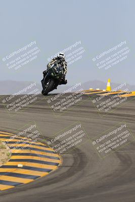 media/Sep-30-2023-SoCal Trackdays (Sat) [[636657bffb]]/Turns 9 and 10 (1010am)/